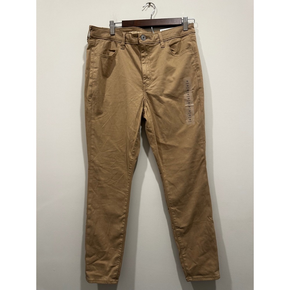 American Eagle High-Rise Khaki Next Level Stretch 12 Short 31W